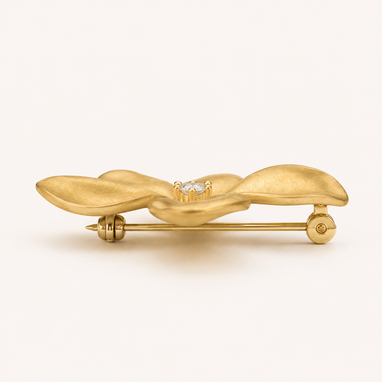 Jasmine brooch