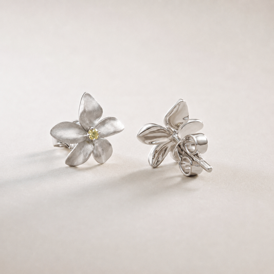 Classic Jasmine Earrings Blanc