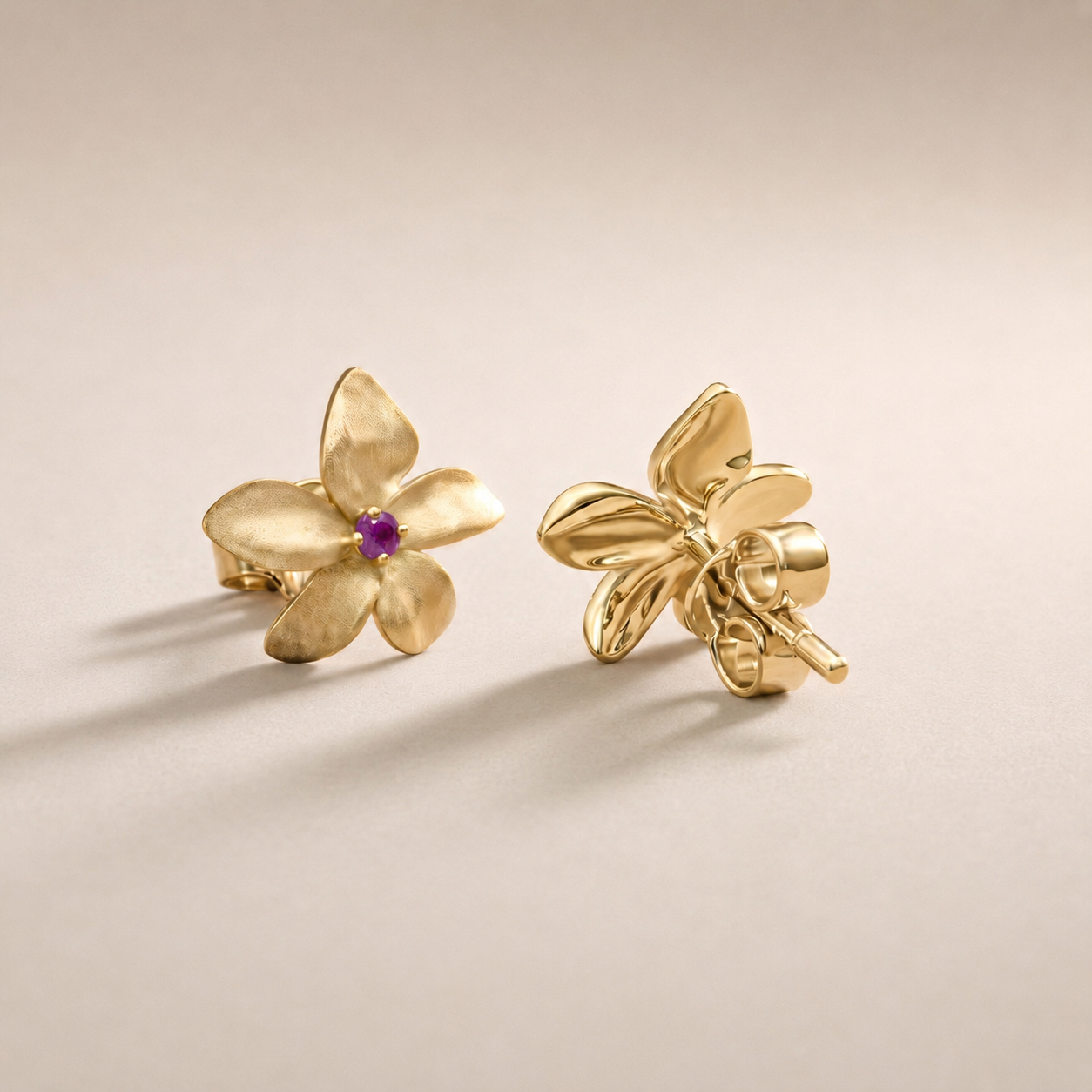 Jasmine Classic Earrings Doré